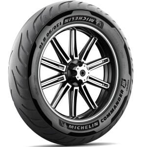 130/90B16 73H Commander III Cruiser Michelin