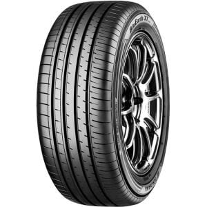 225/55R17 97W BluEarth-XT AE-61 Yokohama